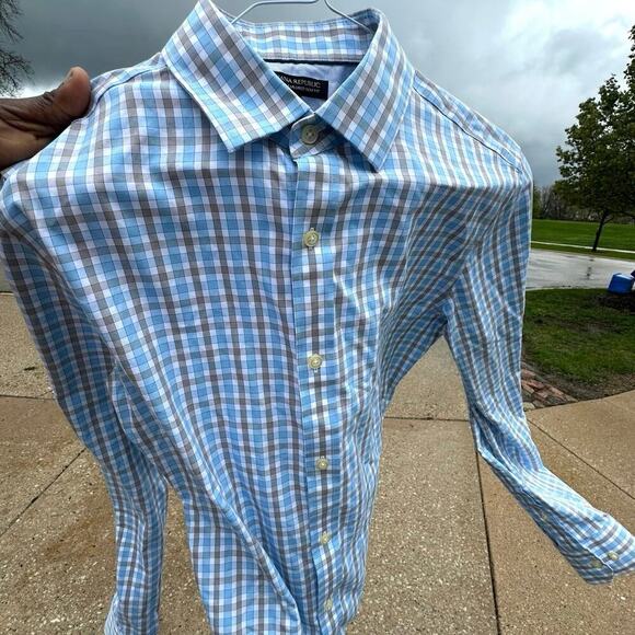 Banana Republic Men’s SLIM-FIT DRESS SHIRT Size Medium Tall Color Skyline Blue - Picture 12 of 12